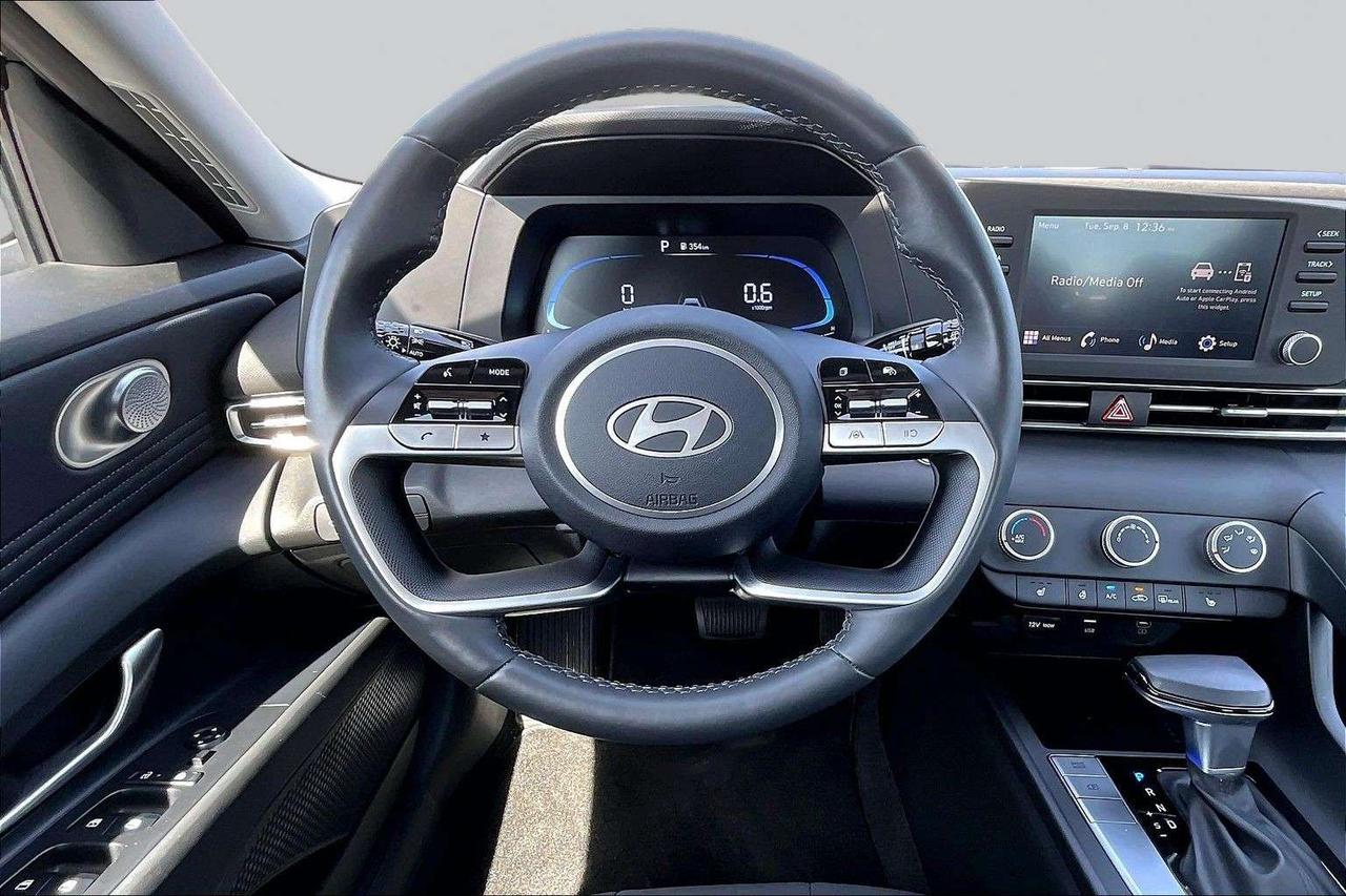 2025 Hyundai Elantra Heated Seats   Remote Start   Heated Steering Photo