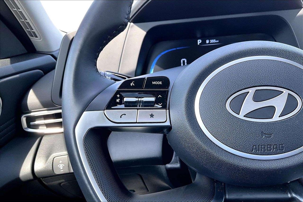 2025 Hyundai Elantra Heated Seats   Remote Start   Heated Steering Photo
