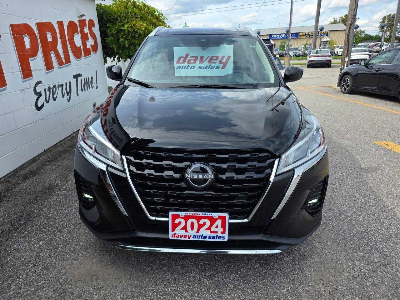 2024 Nissan Kicks SV 4dr Front-Wheel Drive Photo1