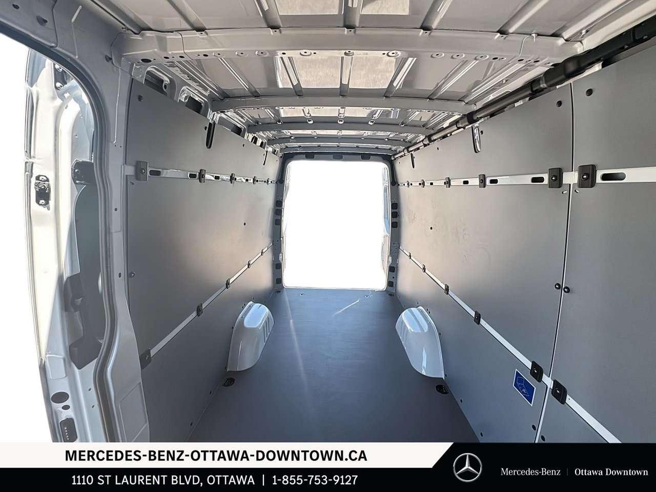 2026 Mercedes-Benz Sprinter 2500 High Roof I4 Diesel 170 Photo