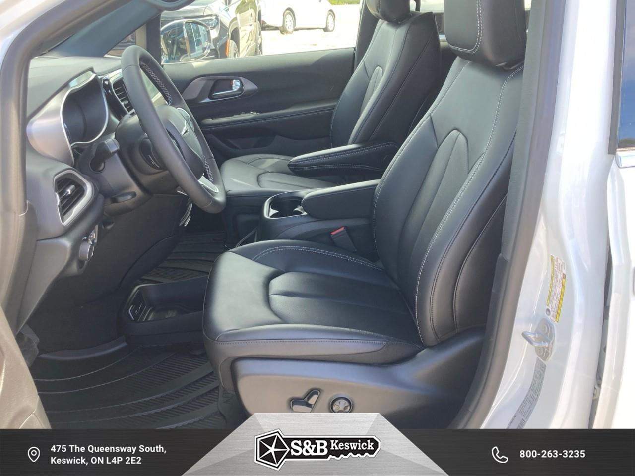2026 Chrysler Grand Caravan SXT Front-Wheel Drive Passenger Van Photo
