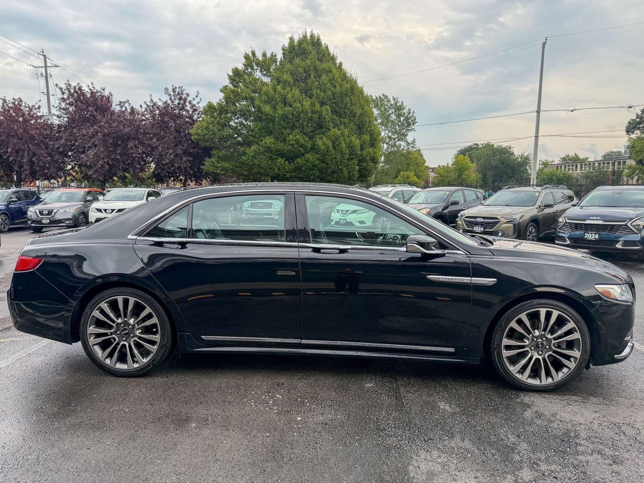 2017 Lincoln Continental Reserve/NAVI/BSM/REMOTE/360 CAMERA/PANO/LOW KM/3L Photo