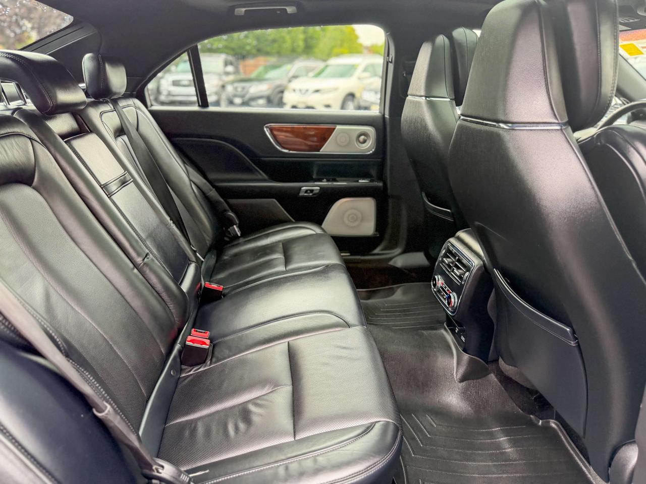 2017 Lincoln Continental Reserve/NAVI/BSM/REMOTE/360 CAMERA/PANO/LOW KM/3L Photo
