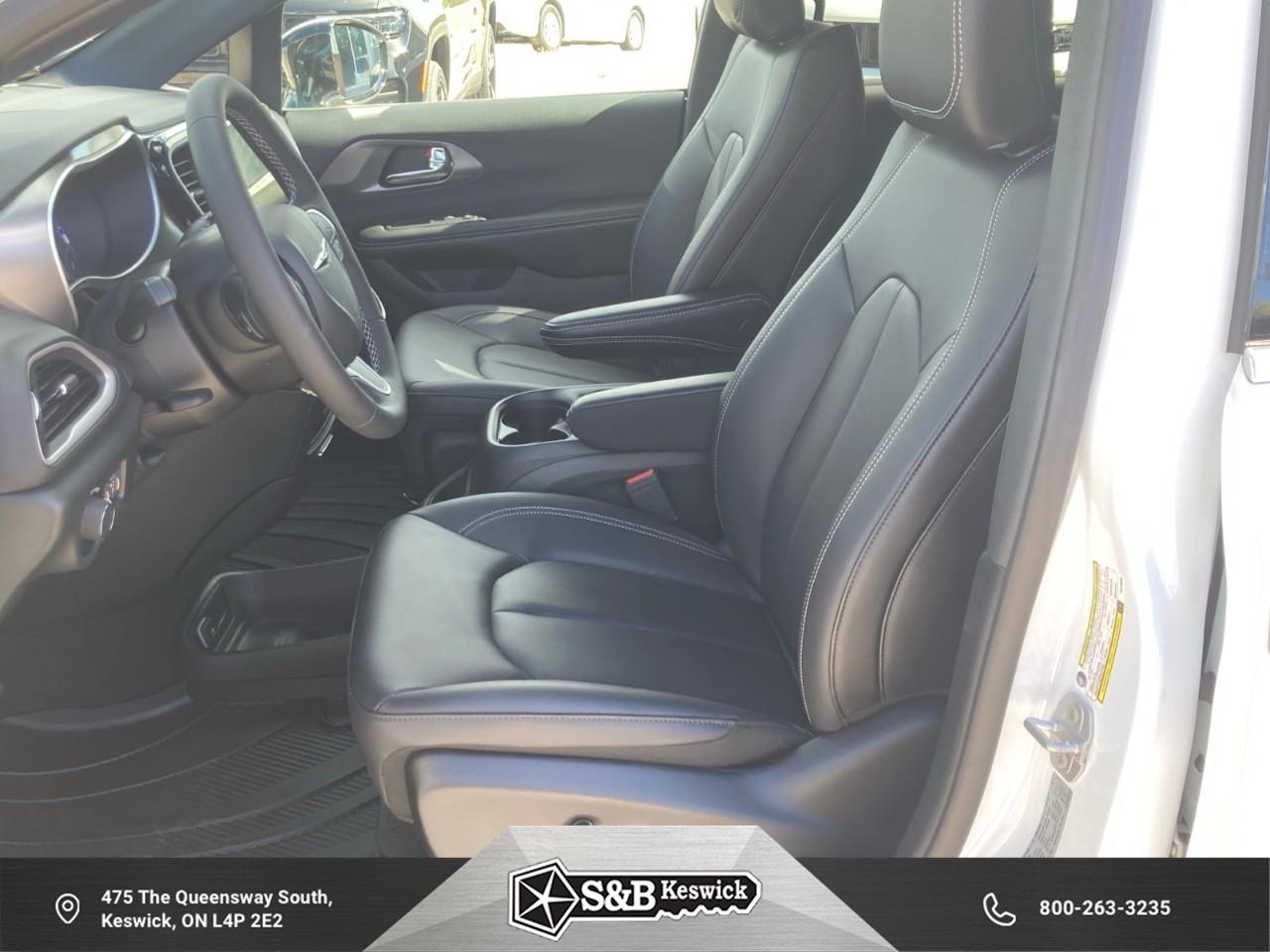 2026 Chrysler Grand Caravan SXT Front-Wheel Drive Passenger Van Photo