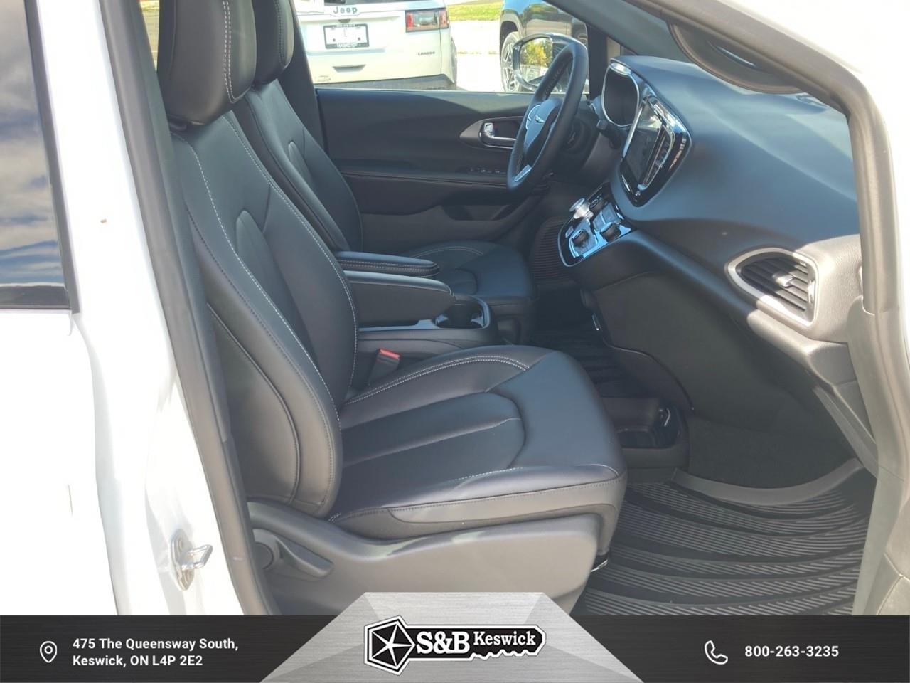 2026 Chrysler Grand Caravan SXT Front-Wheel Drive Passenger Van Photo