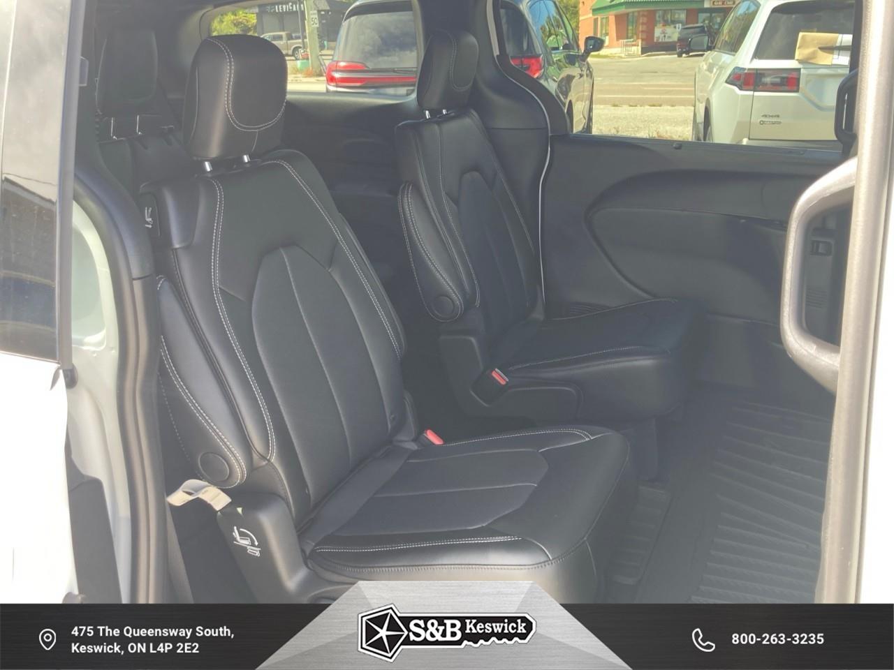 2026 Chrysler Grand Caravan SXT Front-Wheel Drive Passenger Van Photo