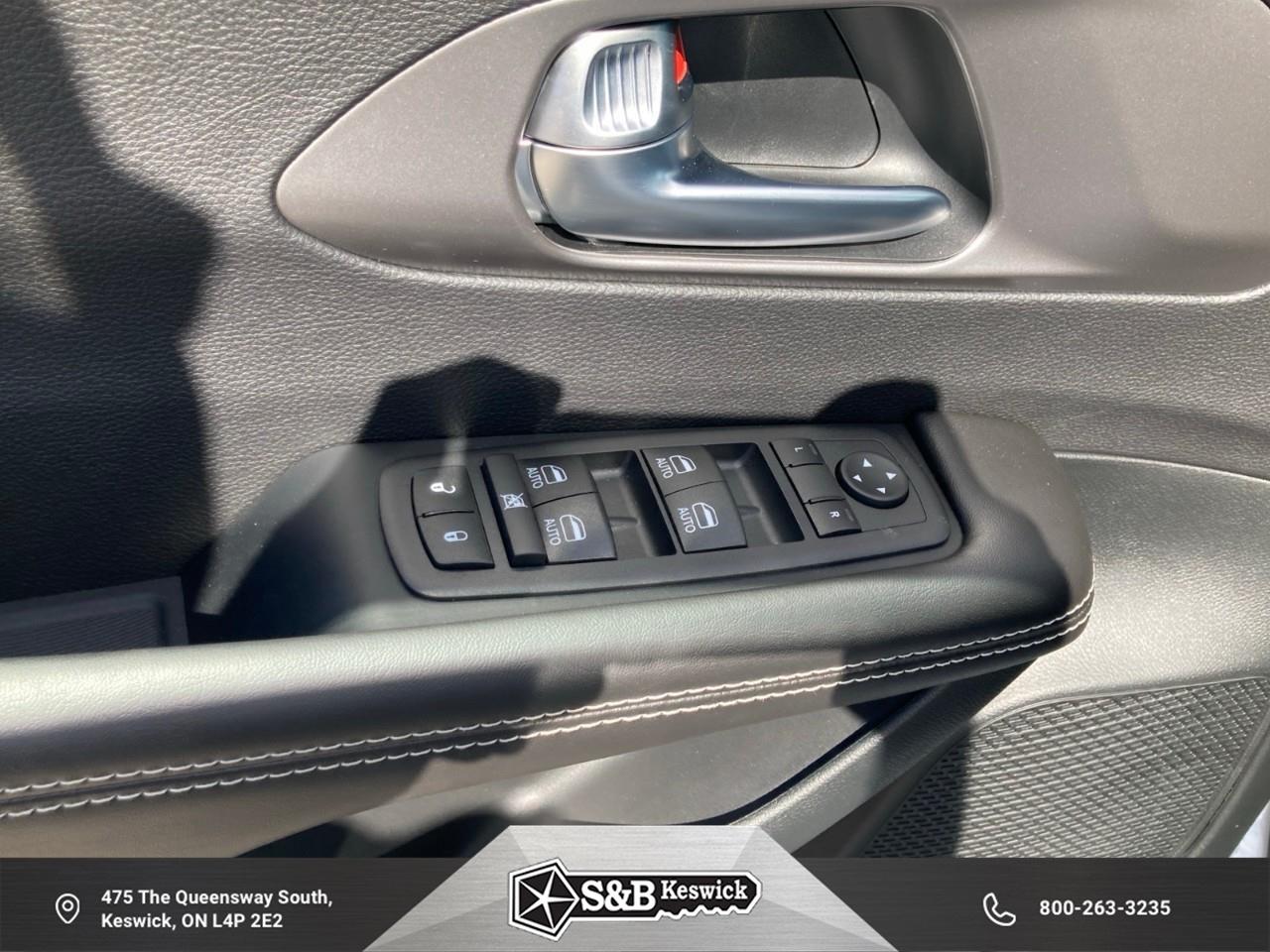 2026 Chrysler Grand Caravan SXT Front-Wheel Drive Passenger Van Photo