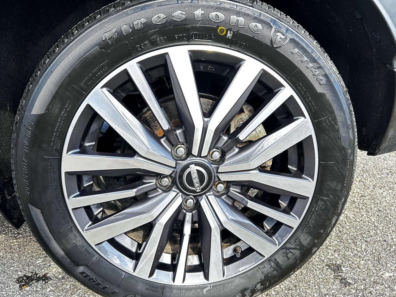 2024 Nissan Kicks SV Photo3