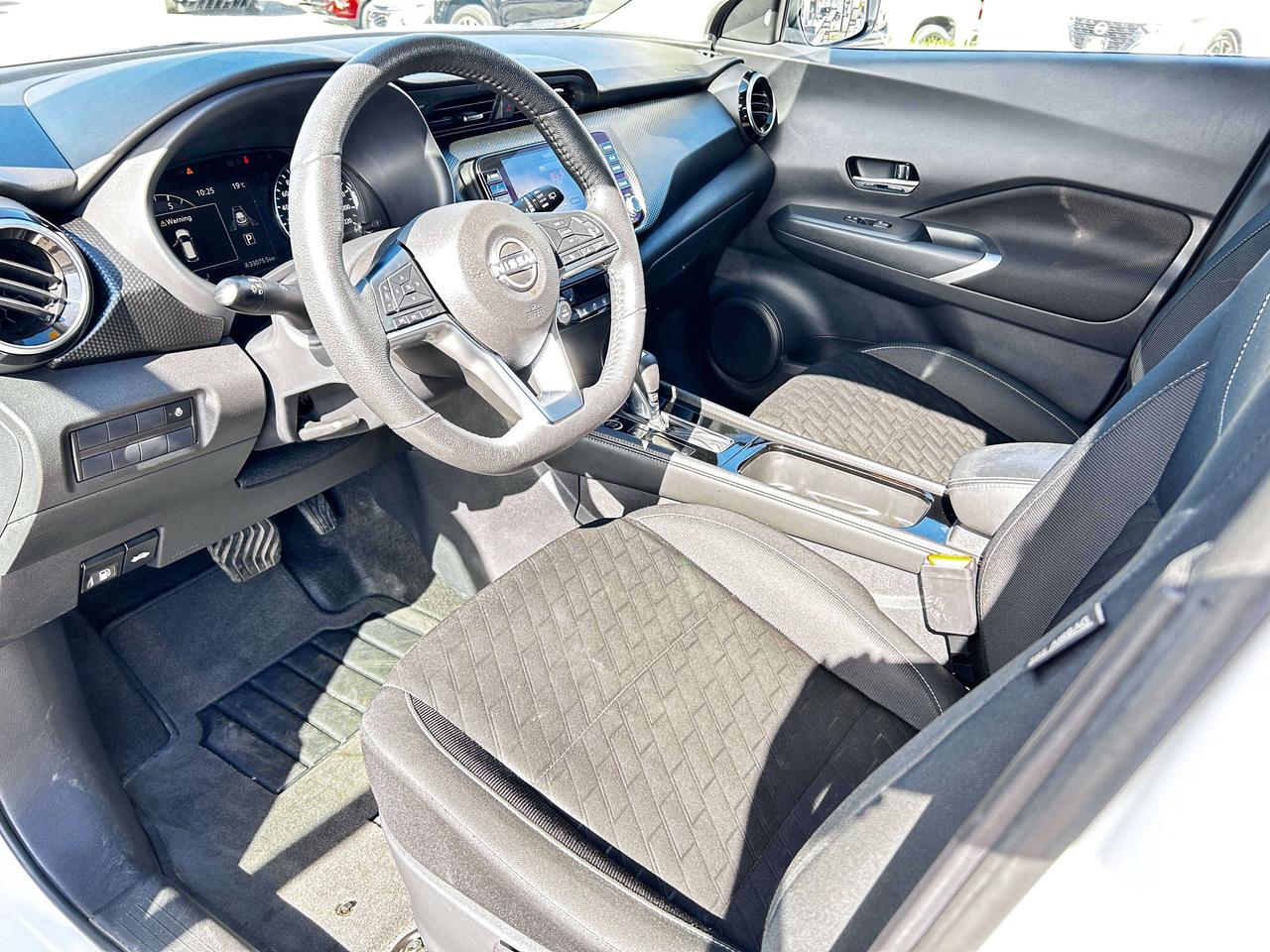 2024 Nissan Kicks SV Photo
