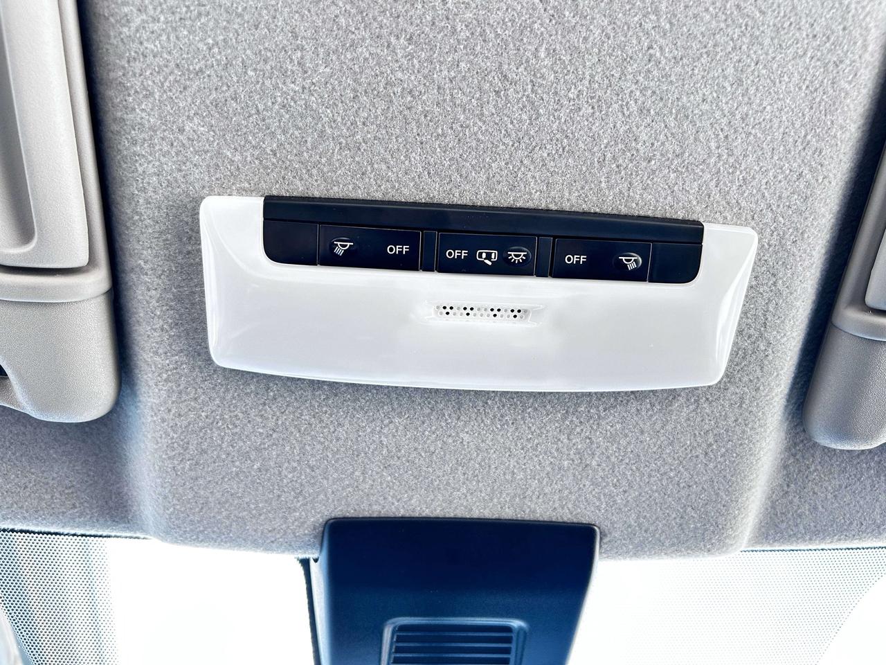 2024 Nissan Kicks SV Photo