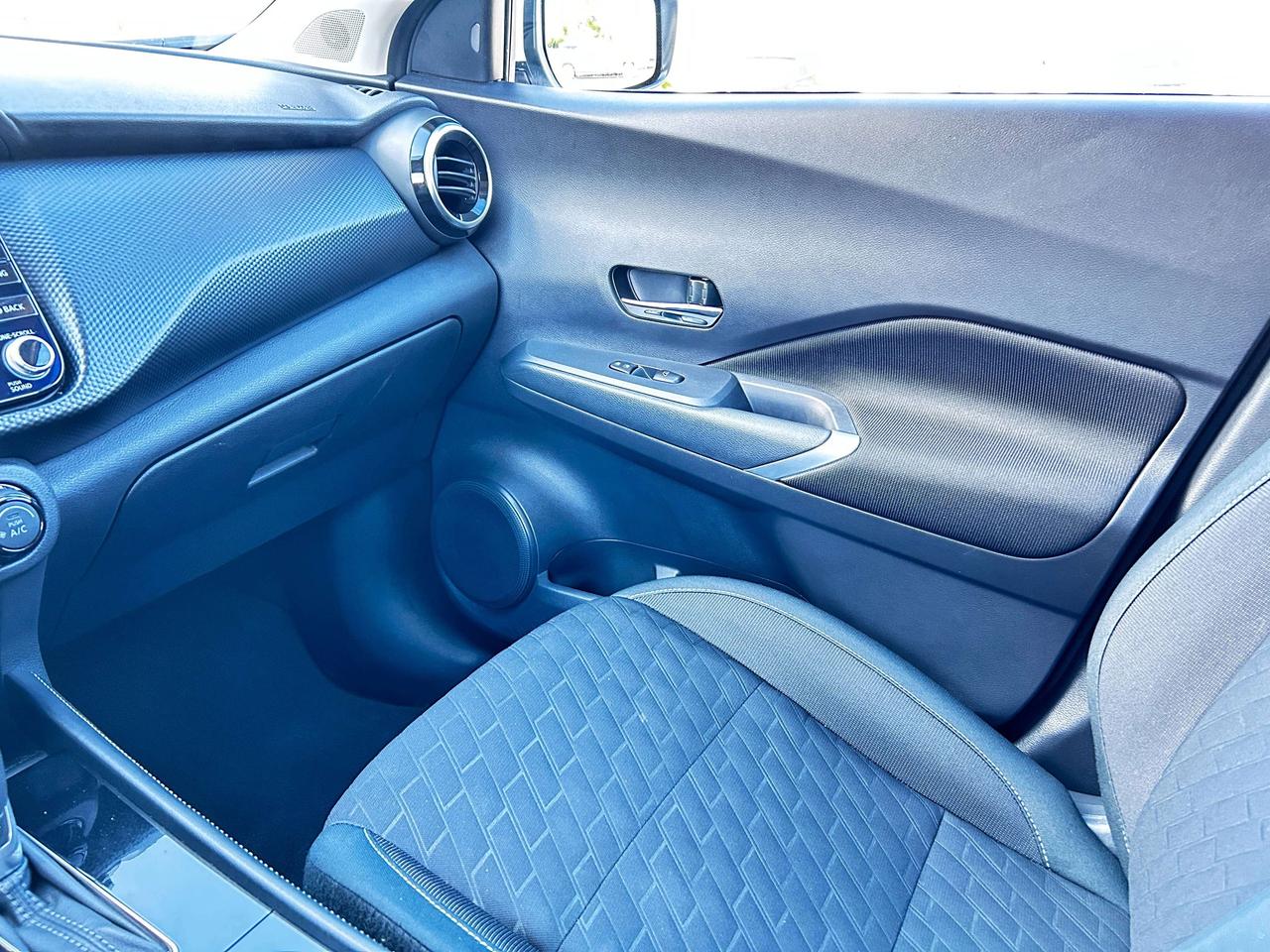2024 Nissan Kicks SV Photo