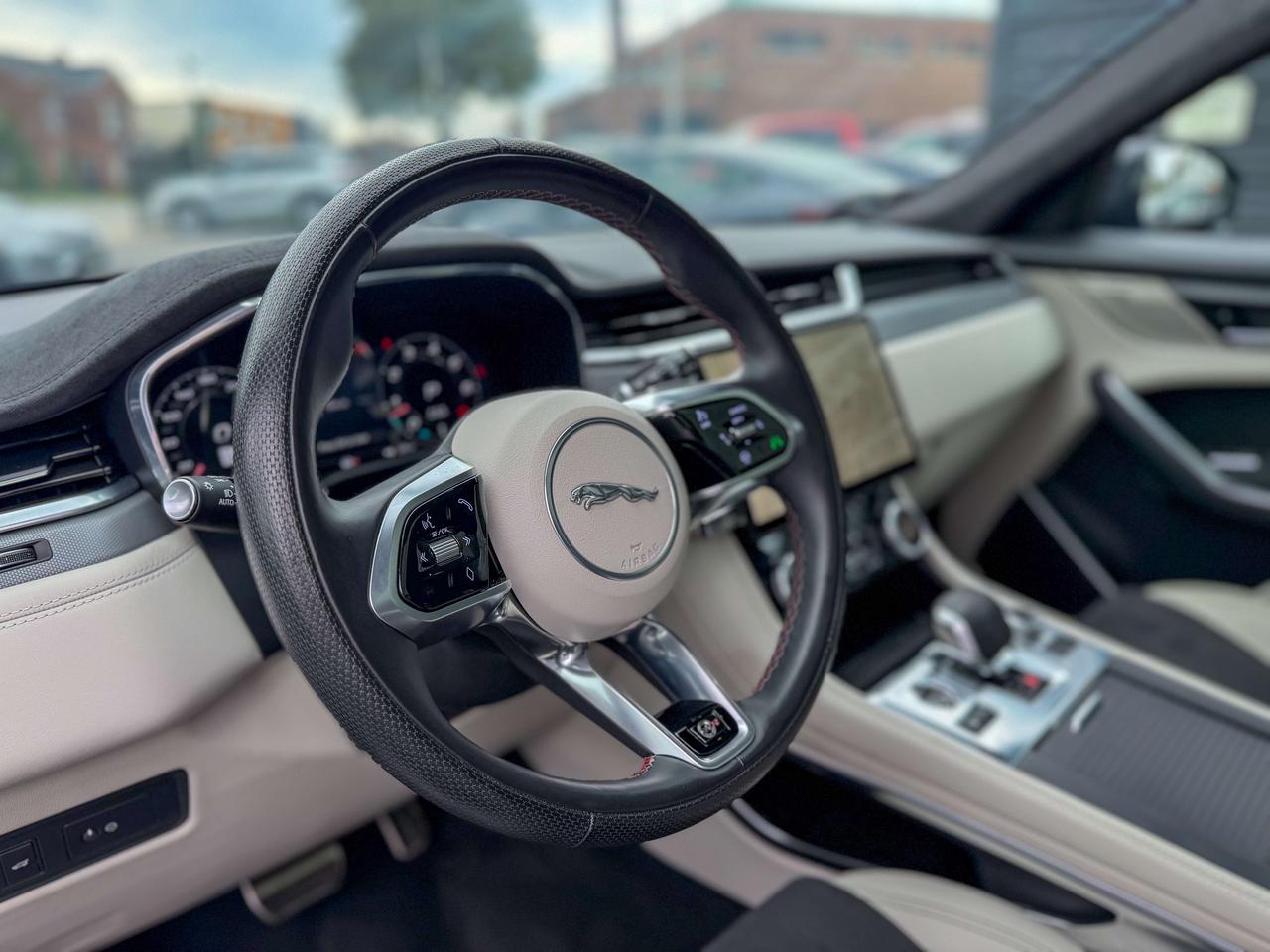 2024 Jaguar F-PACE SVR/NAVI/BSM/360 CAMERA/LOW KM/5L/1 OWNER Photo