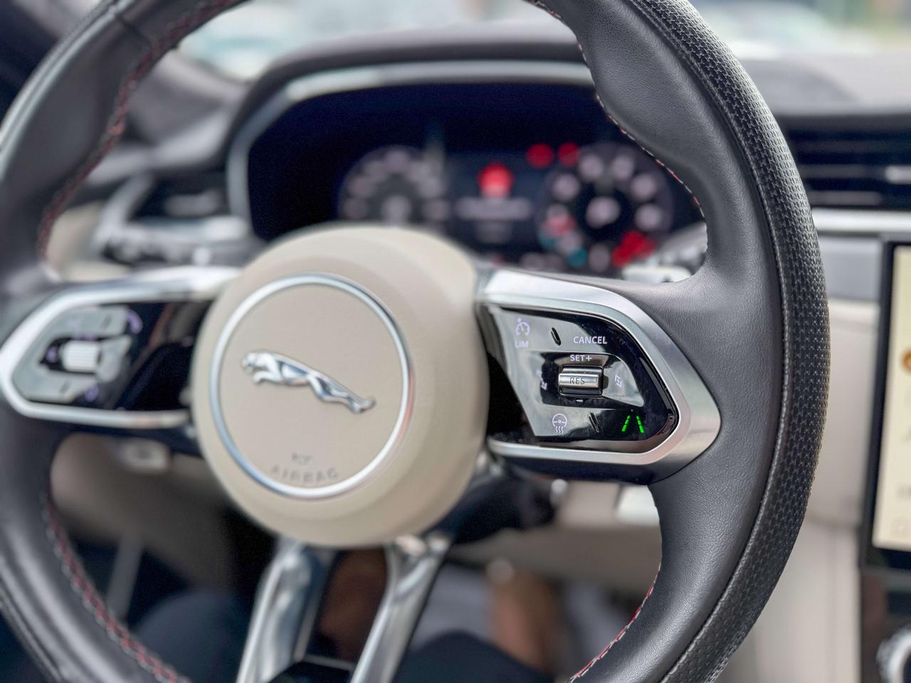 2024 Jaguar F-PACE SVR/NAVI/BSM/360 CAMERA/LOW KM/5L/1 OWNER Photo