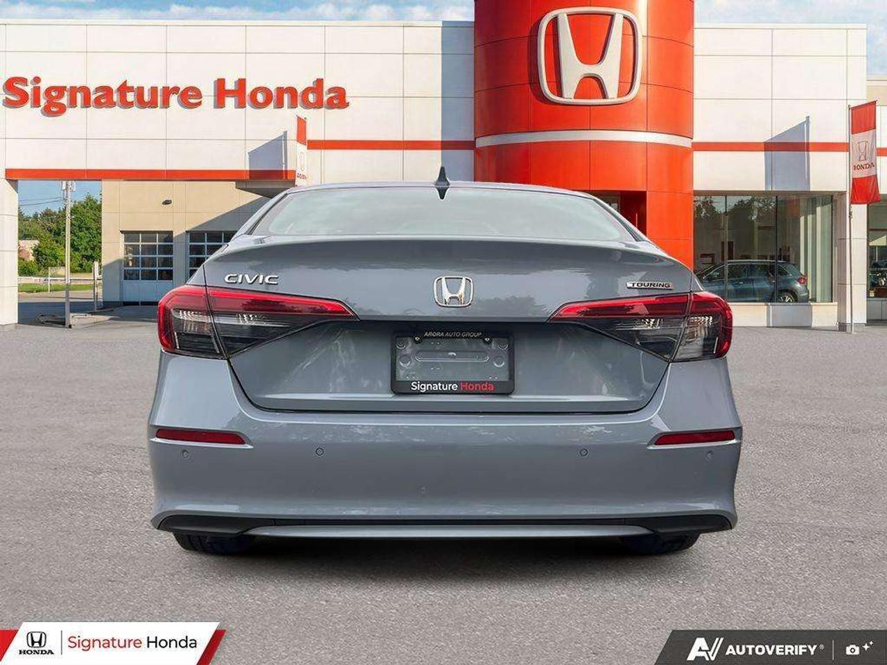 2024 Honda Civic Touring Photo