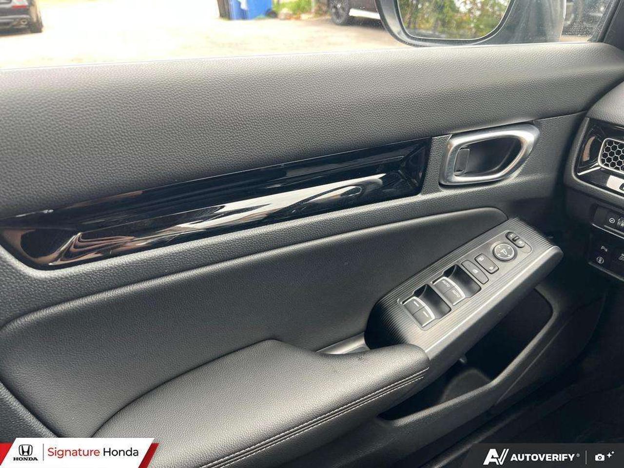 2024 Honda Civic Touring Photo