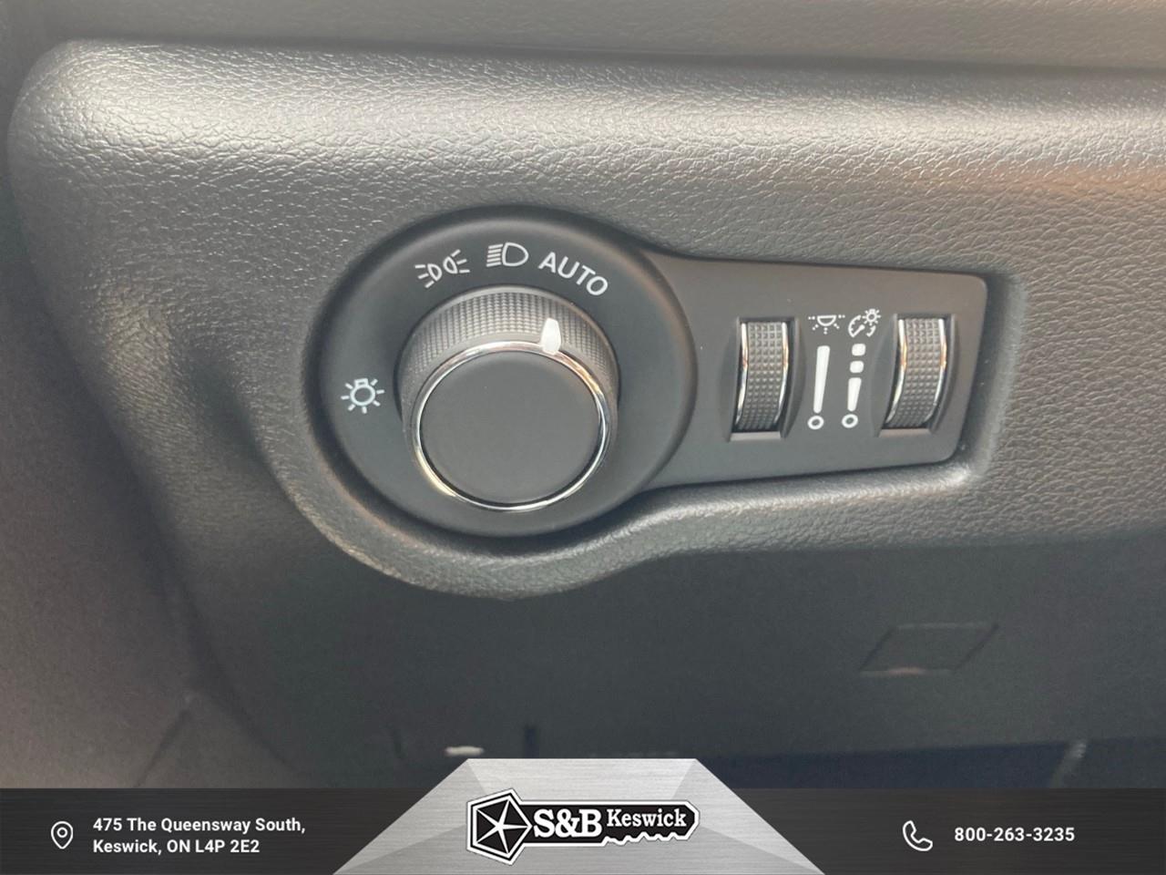 2026 Chrysler Grand Caravan SXT Front-Wheel Drive Passenger Van Photo