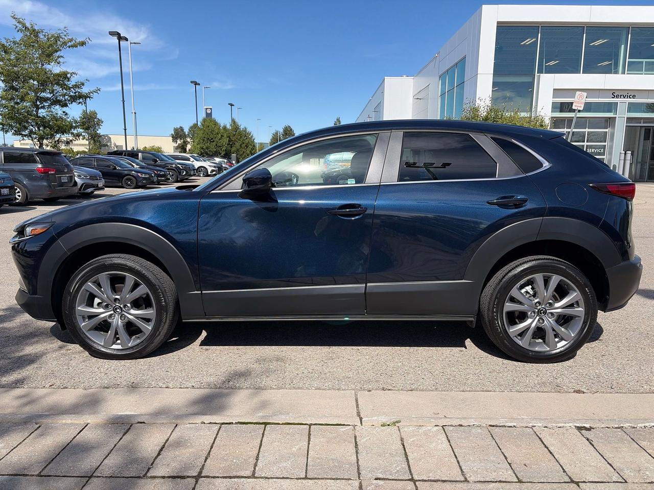 2025 Mazda CX-30 GS Photo1