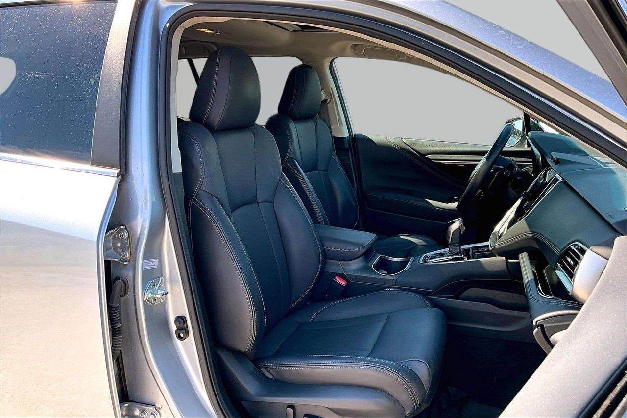 2022 Subaru Outback Limited XT   AWD   Heated Seats   Navigation Photo