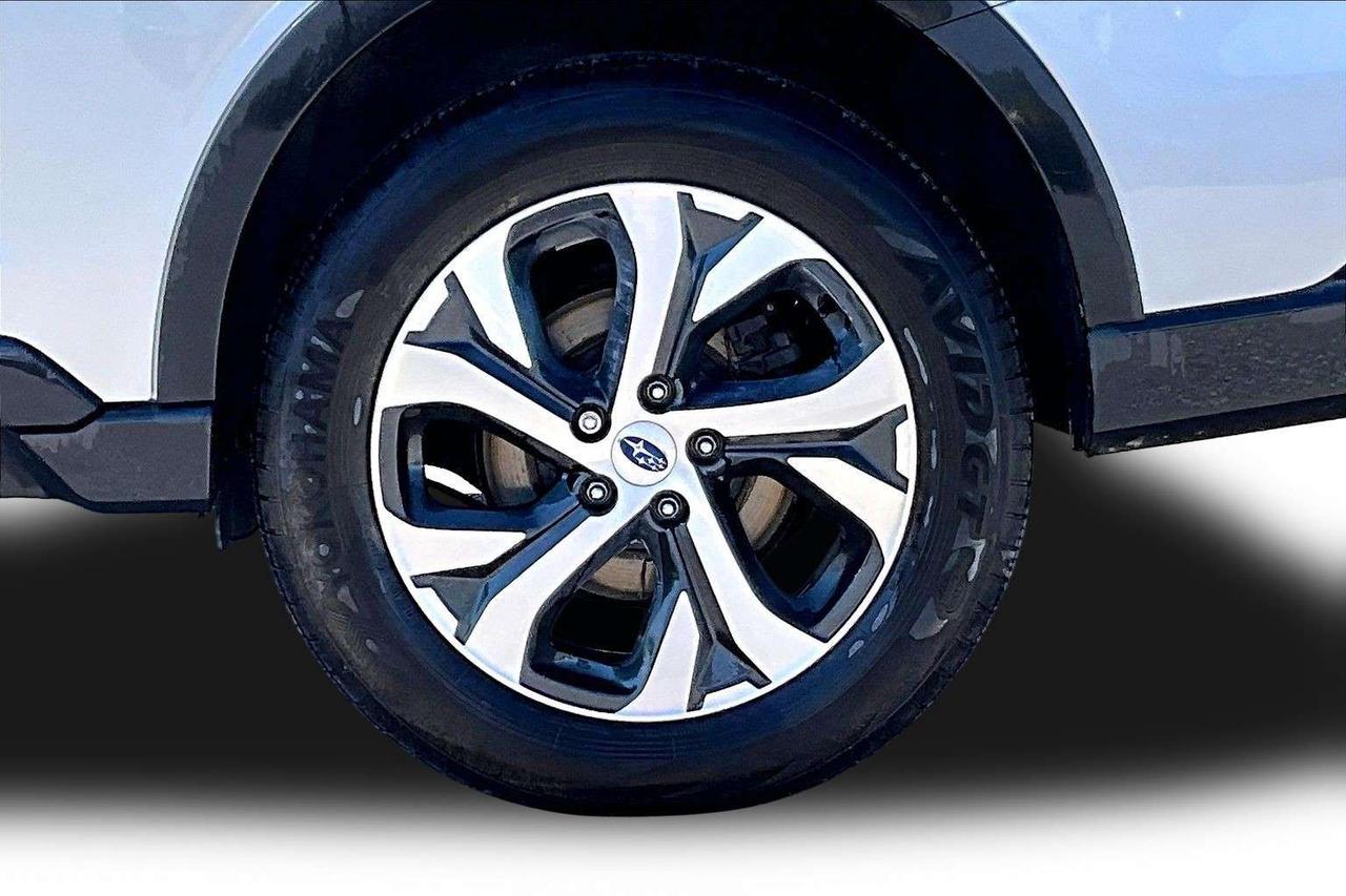 2022 Subaru Outback Limited XT   AWD   Heated Seats   Navigation Photo