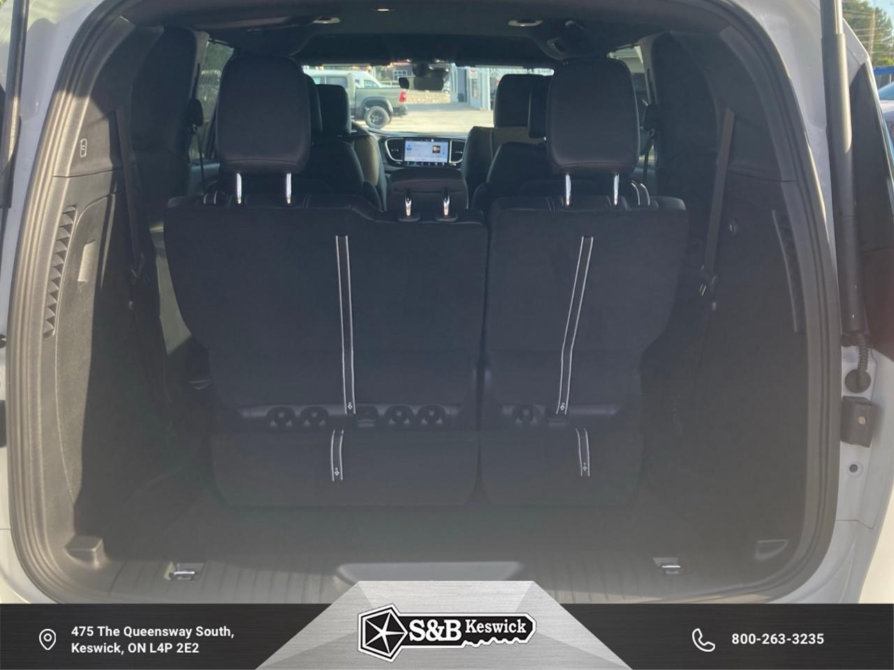 2026 Chrysler Grand Caravan SXT Front-Wheel Drive Passenger Van Photo