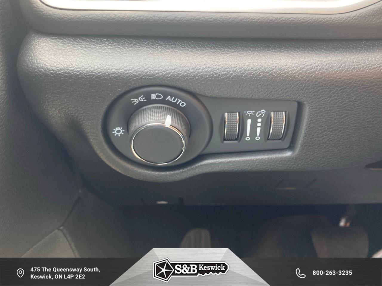 2026 Chrysler Grand Caravan SXT Front-Wheel Drive Passenger Van Photo