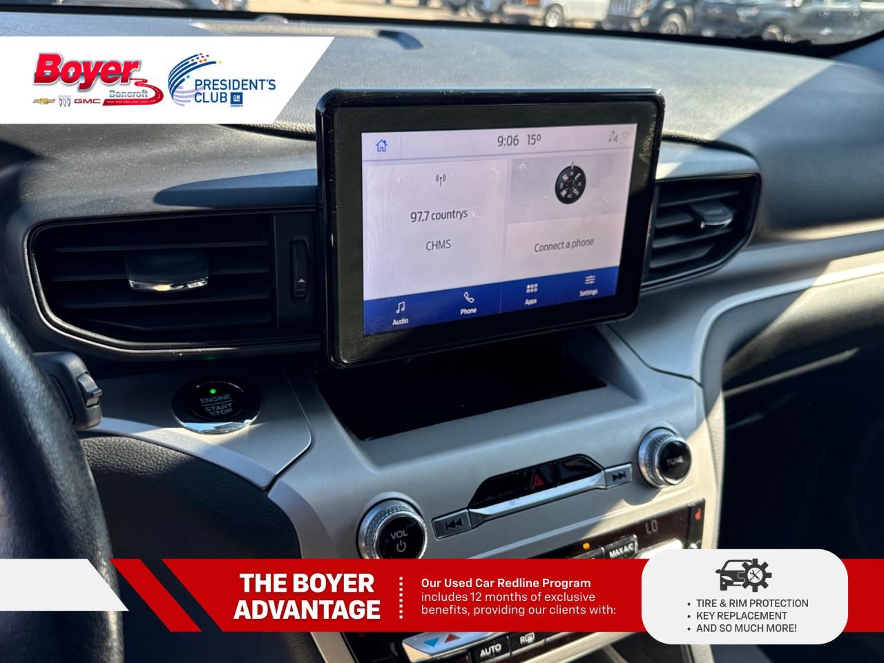 2021 Ford Explorer XLT 4WD Photo