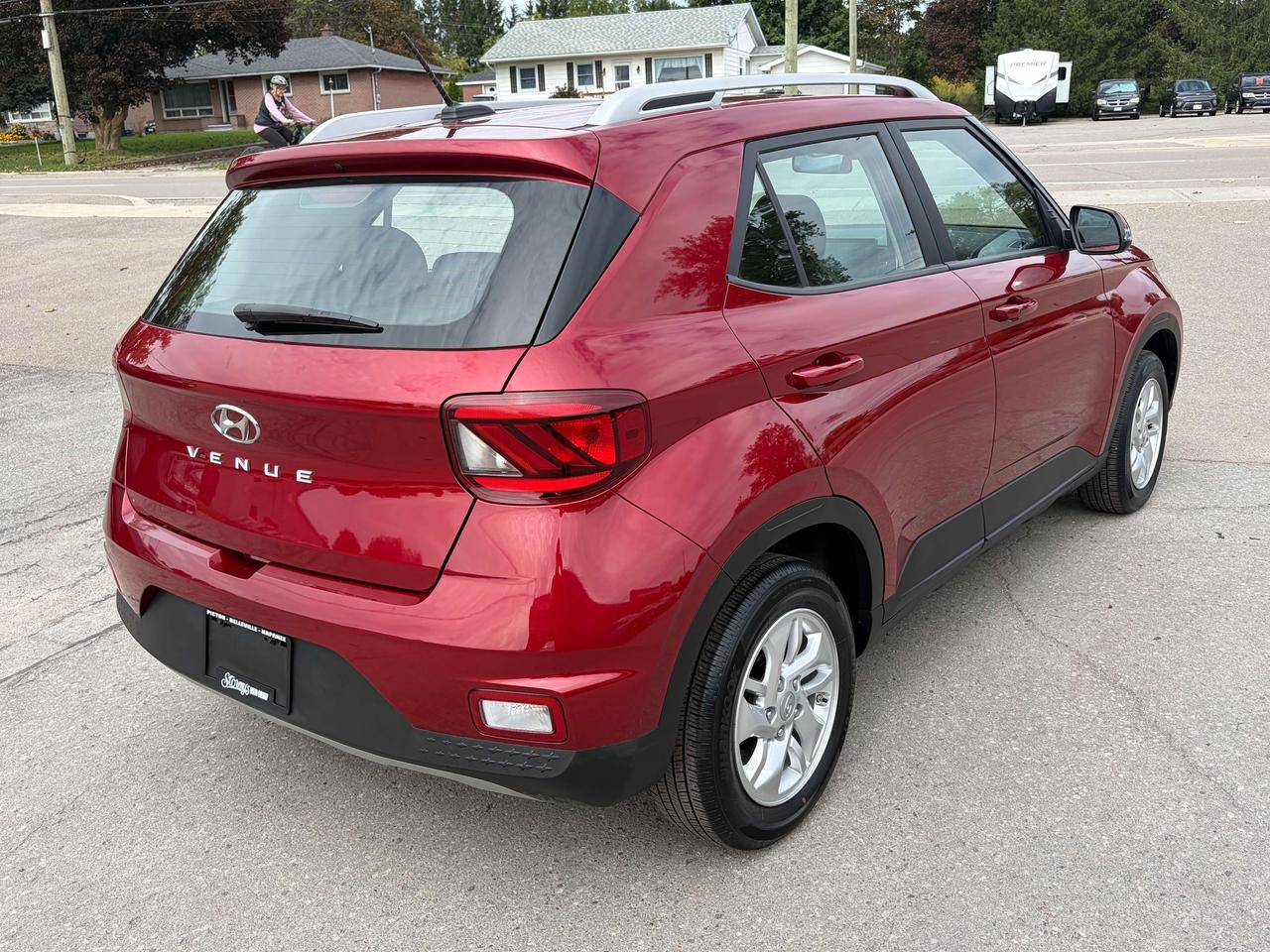 2024 Hyundai Venue PREFERRED/HEATED SEATS/BACK UP CAM/CALL BELLEVILLE Photo