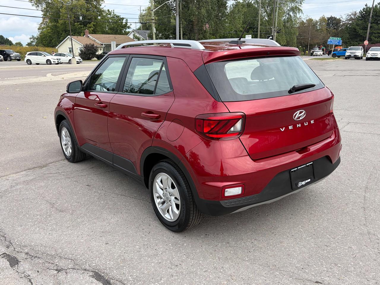 2024 Hyundai Venue PREFERRED/HEATED SEATS/BACK UP CAM/CALL BELLEVILLE Photo