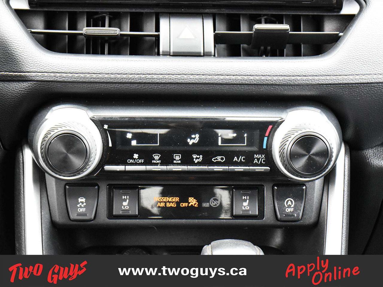 2021 Toyota RAV4 LE AWD BACK UP CAMERA Photo