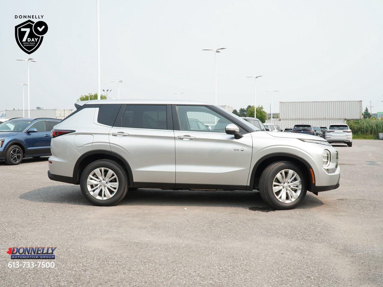 2026 Mitsubishi Outlander Plug-In Hybrid ES S-AWC Photo5