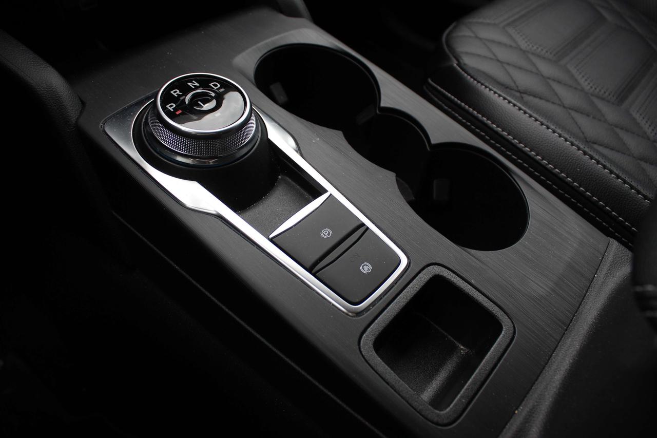 2024 Ford Escape PHEV Photo