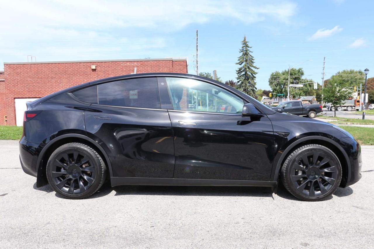2022 Tesla Model Y LONG RANGE-DUAL MOTOR-AWD-7PASS/AUTOPILOT/DRIVER ASSIST/STANDARD CONNECTIVITY/HEATED SEATS & STEERING/DASHCAM/KEYLESS Photo