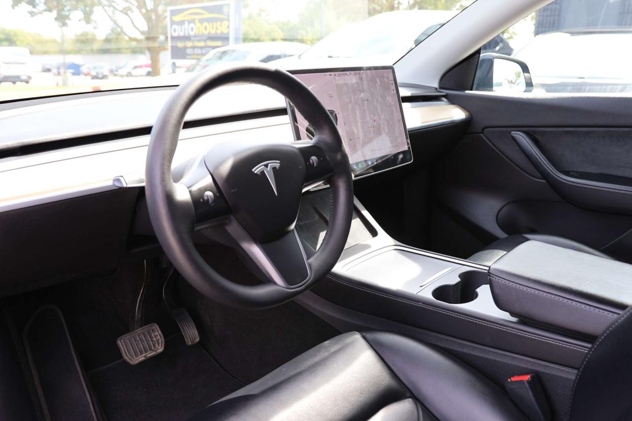 2022 Tesla Model Y LONG RANGE-DUAL MOTOR-AWD-7PASS/AUTOPILOT/DRIVER ASSIST/STANDARD CONNECTIVITY/HEATED SEATS & STEERING/DASHCAM/KEYLESS Photo