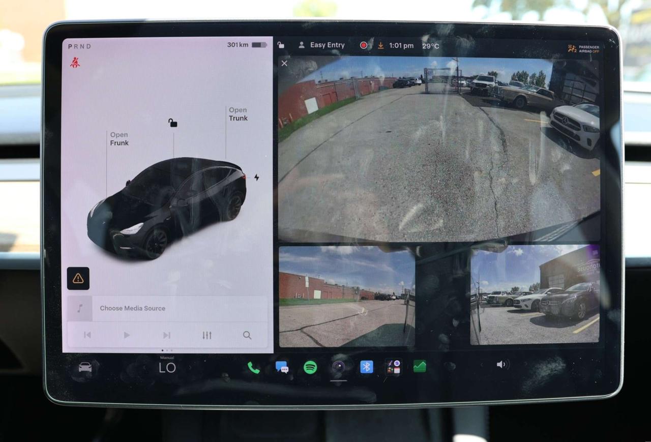 2022 Tesla Model Y LONG RANGE-DUAL MOTOR-AWD-7PASS/AUTOPILOT/DRIVER ASSIST/STANDARD CONNECTIVITY/HEATED SEATS & STEERING/DASHCAM/KEYLESS Photo
