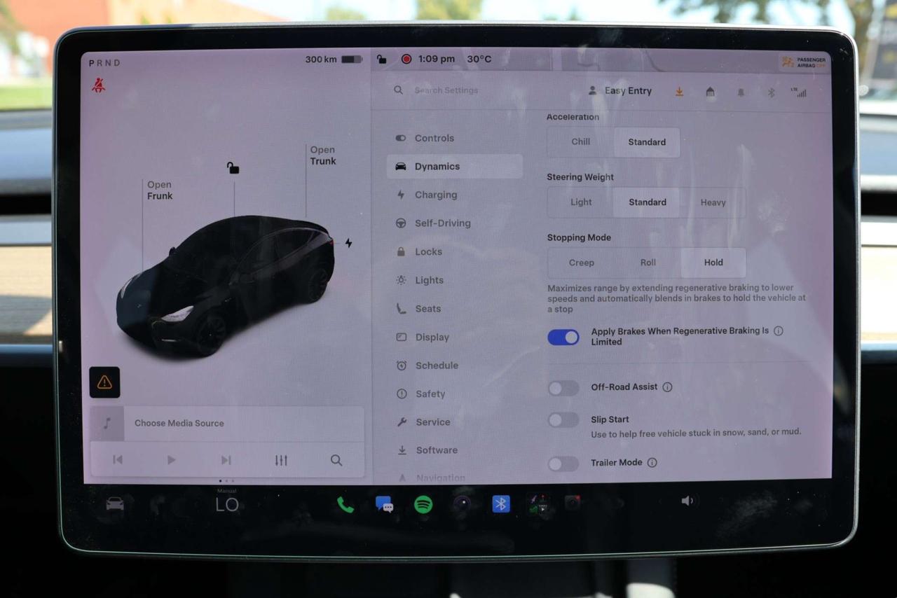 2022 Tesla Model Y LONG RANGE-DUAL MOTOR-AWD-7PASS/AUTOPILOT/DRIVER ASSIST/STANDARD CONNECTIVITY/HEATED SEATS & STEERING/DASHCAM/KEYLESS Photo