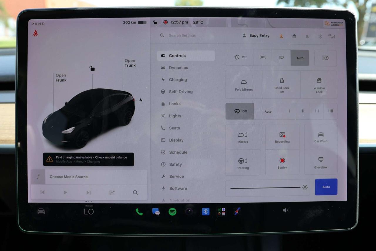 2022 Tesla Model Y LONG RANGE-DUAL MOTOR-AWD-7PASS/AUTOPILOT/DRIVER ASSIST/STANDARD CONNECTIVITY/HEATED SEATS & STEERING/DASHCAM/KEYLESS Photo