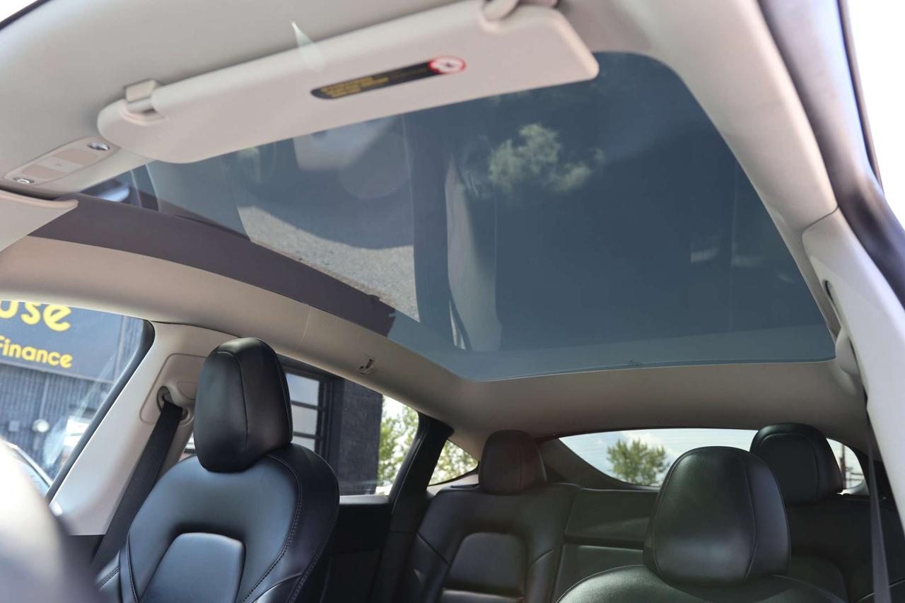 2022 Tesla Model Y LONG RANGE-DUAL MOTOR-AWD-7PASS/AUTOPILOT/DRIVER ASSIST/STANDARD CONNECTIVITY/HEATED SEATS & STEERING/DASHCAM/KEYLESS Photo
