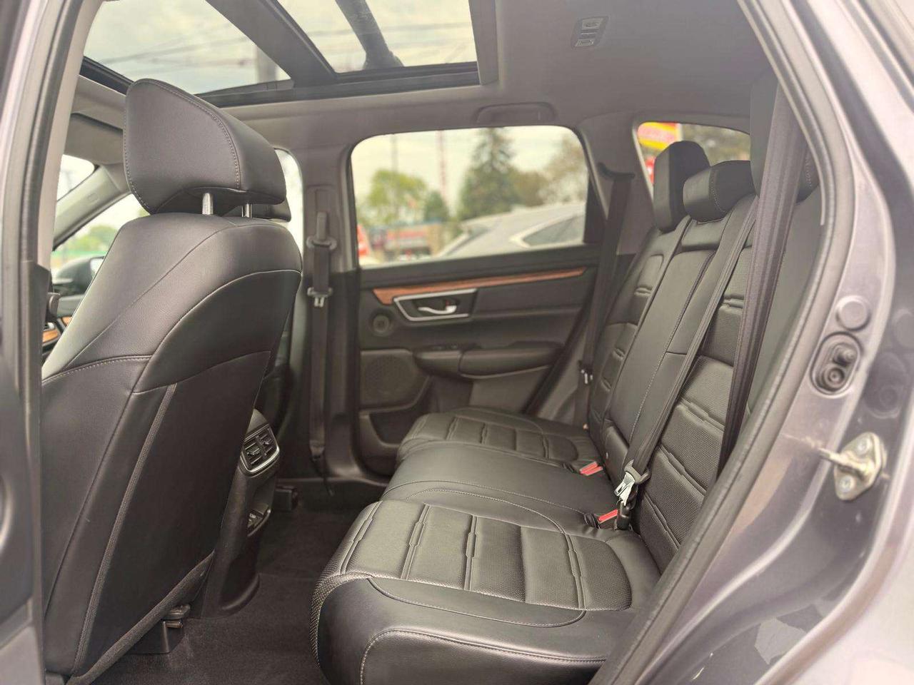 2017 Honda CR-V AWD 5dr Touring Photo