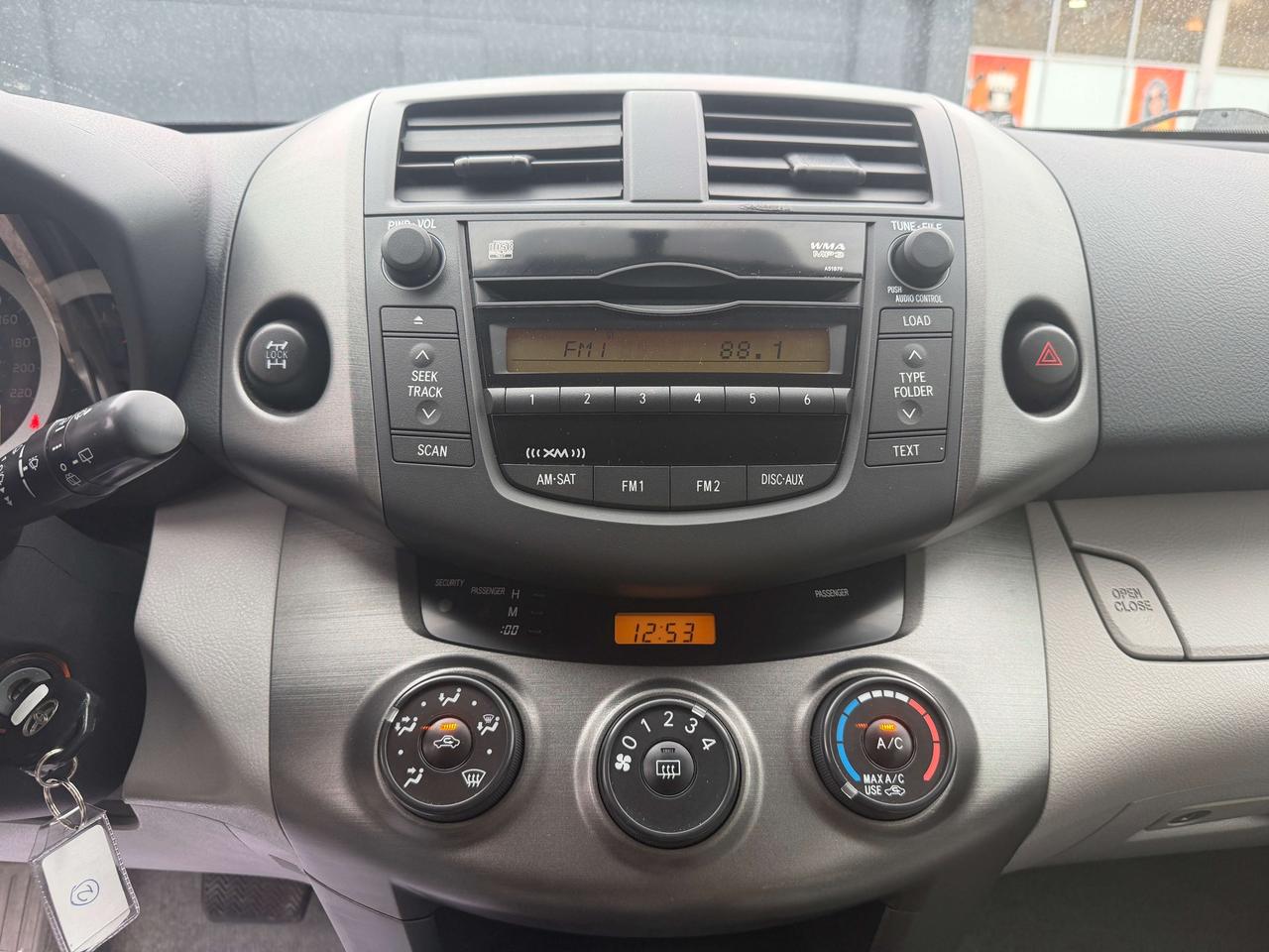 2009 Toyota RAV4 Base !! A/W/D !!! ONLY 160095 KMS !!! CERTIFIED !! Photo