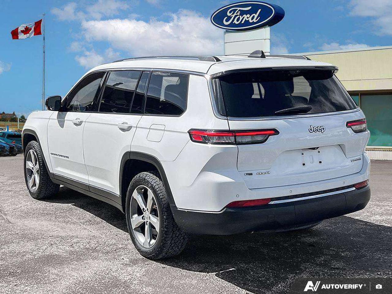 2021 Jeep Grand Cherokee Limited   PANO SUNROOF   3.6L V6   LTHR Photo