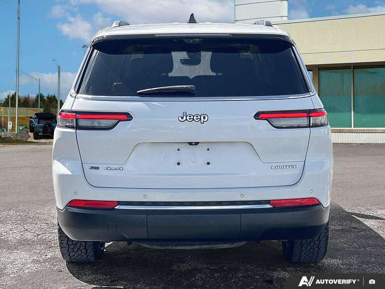 2021 Jeep Grand Cherokee Limited   PANO SUNROOF   3.6L V6   LTHR Photo