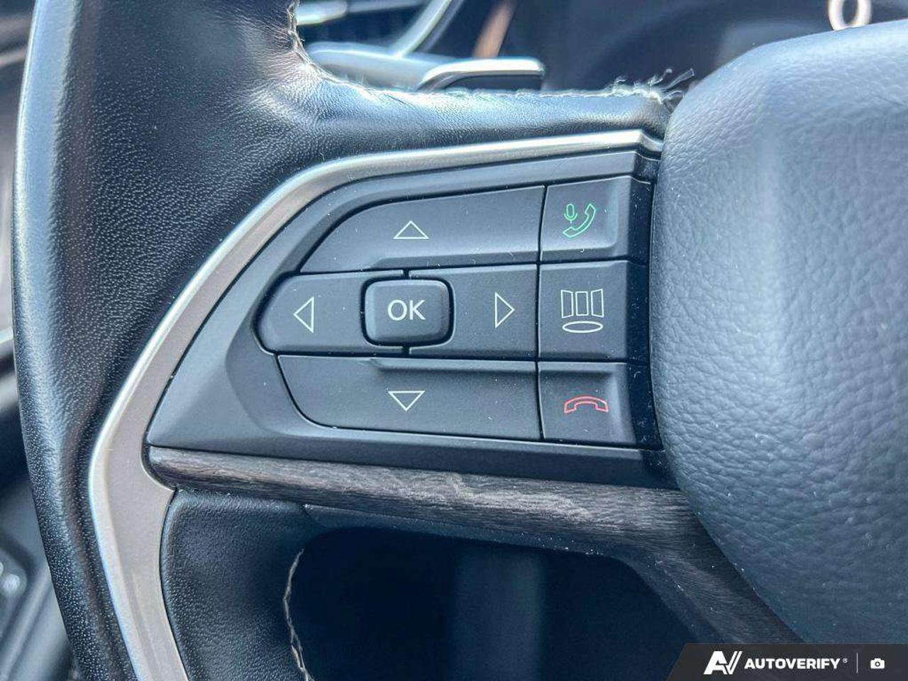 2021 Jeep Grand Cherokee Limited   PANO SUNROOF   3.6L V6   LTHR Photo
