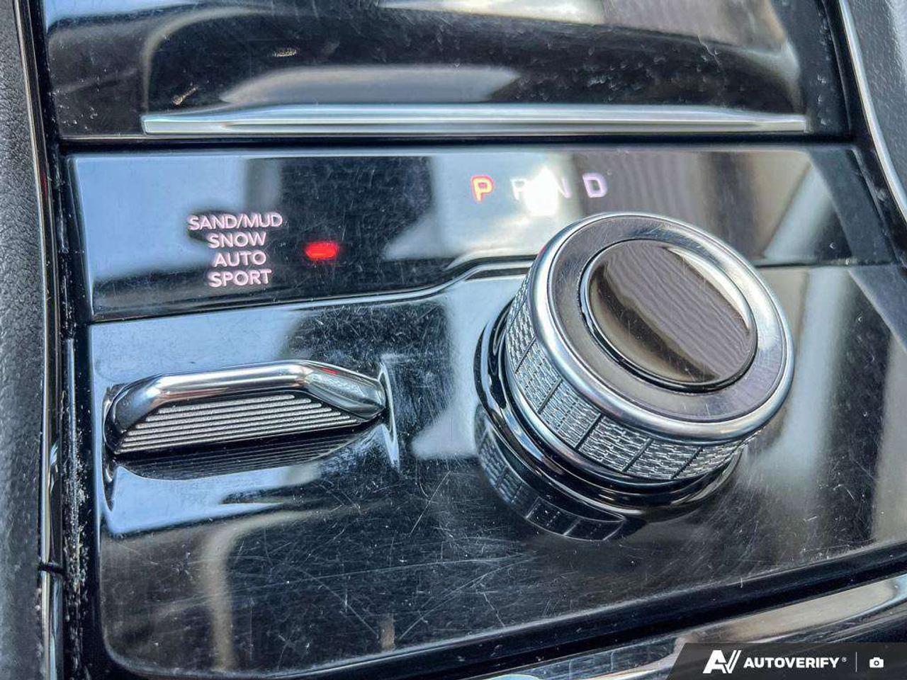 2021 Jeep Grand Cherokee Limited   PANO SUNROOF   3.6L V6   LTHR Photo