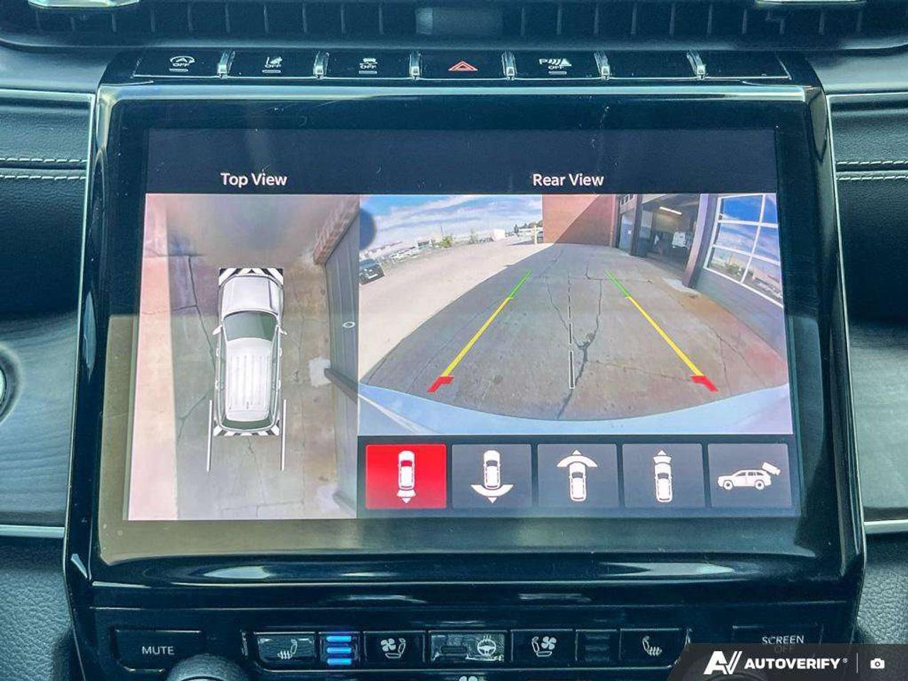 2021 Jeep Grand Cherokee Limited   PANO SUNROOF   3.6L V6   LTHR Photo