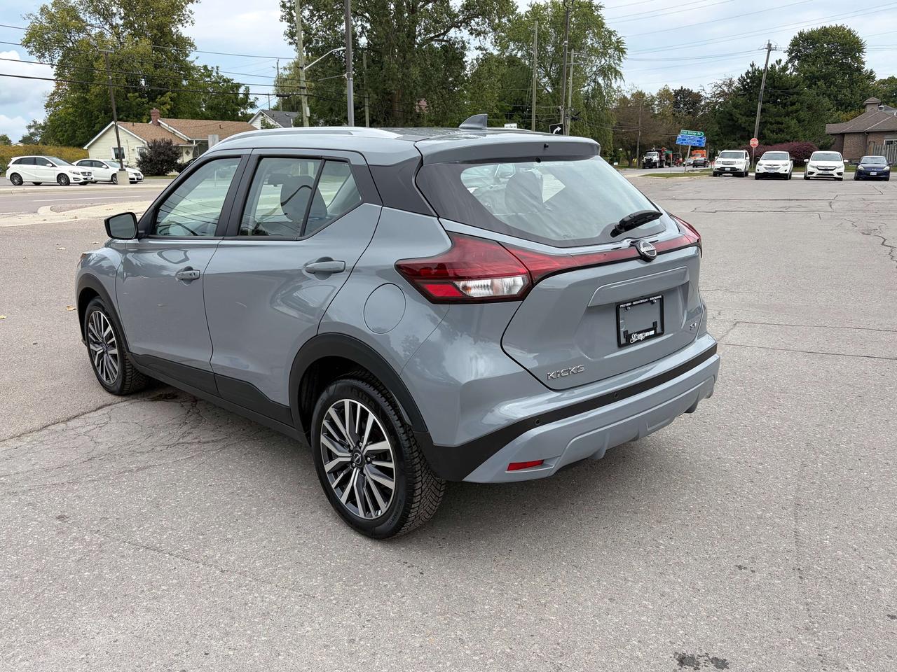 2024 Nissan Kicks SV/HEATED SEATS/BACK UP CAM/CALL PICTON Photo5