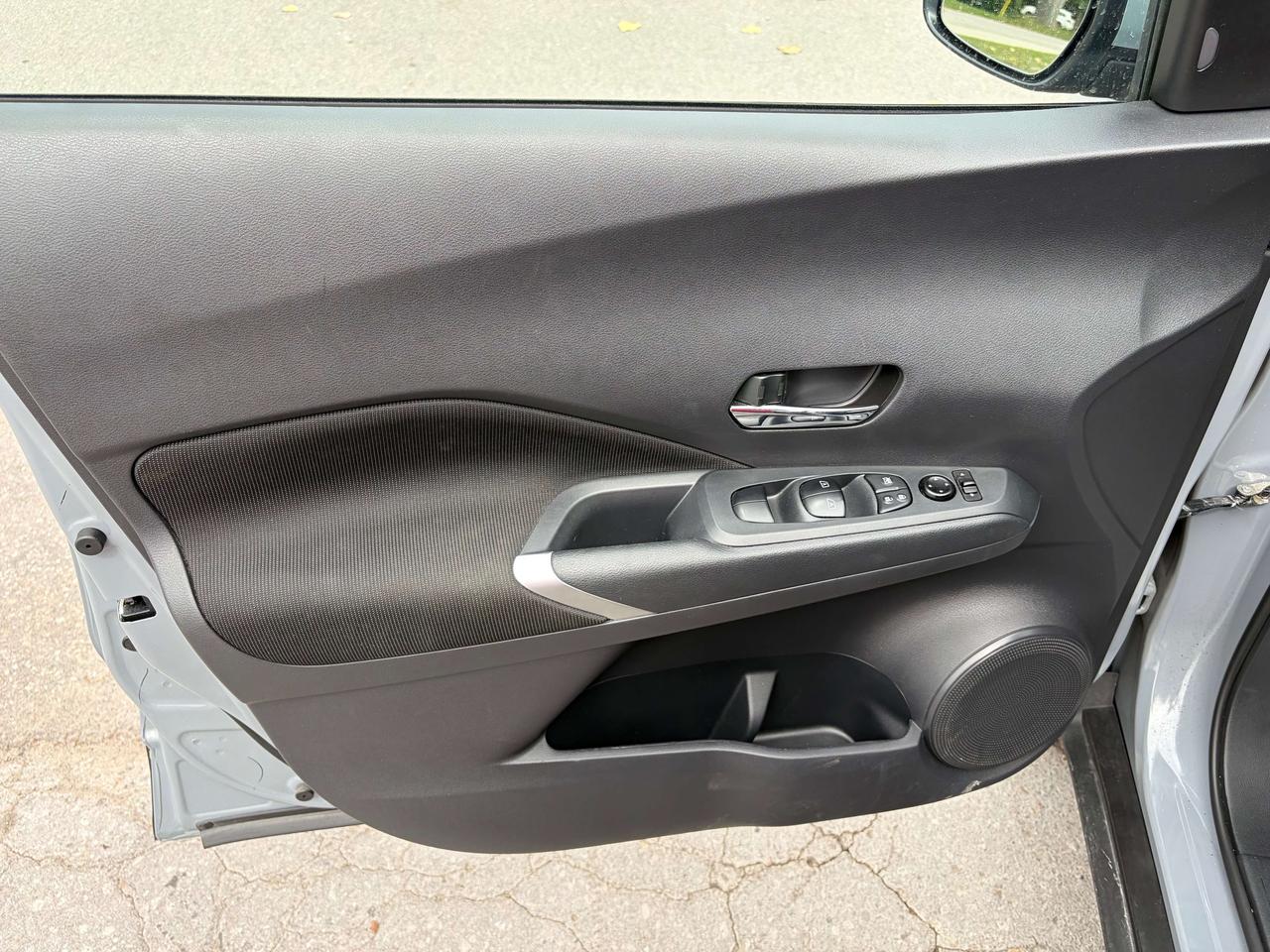 2024 Nissan Kicks SV/HEATED SEATS/BACK UP CAM/CALL PICTON Photo