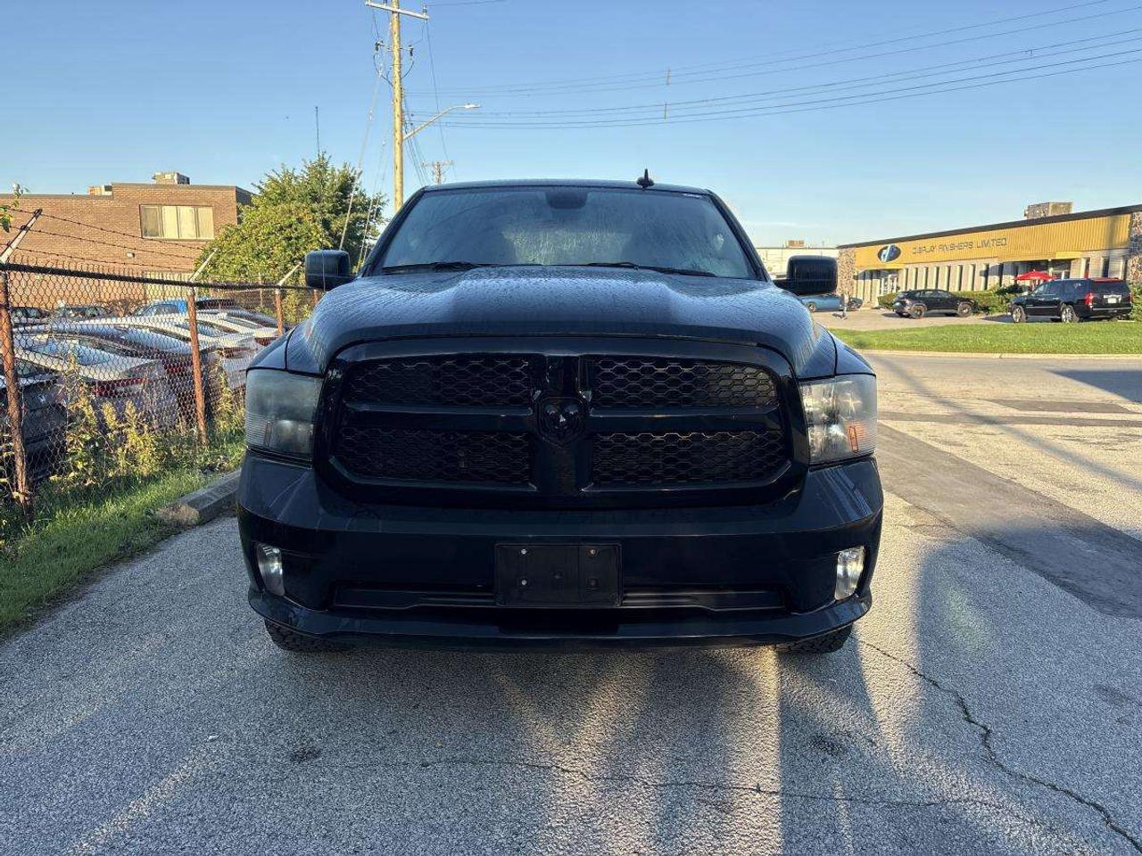 2021 RAM 1500 Express 5.7L V8 Photo5