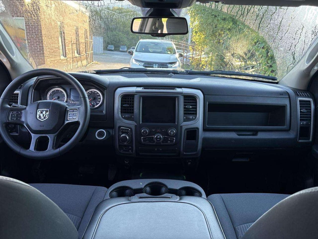 2021 RAM 1500 Express 5.7L V8 Photo
