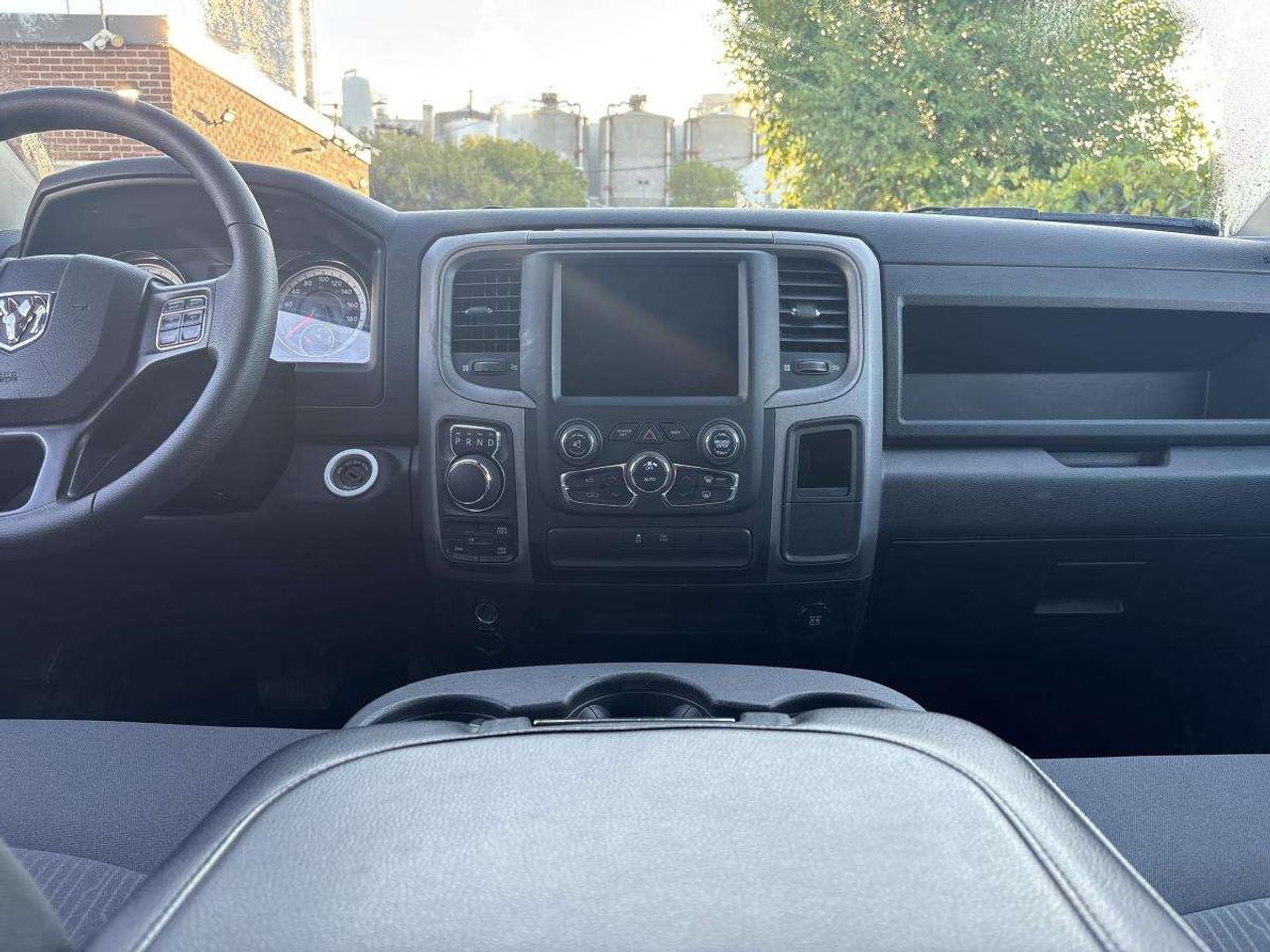 2021 RAM 1500 Express 5.7L V8 Photo