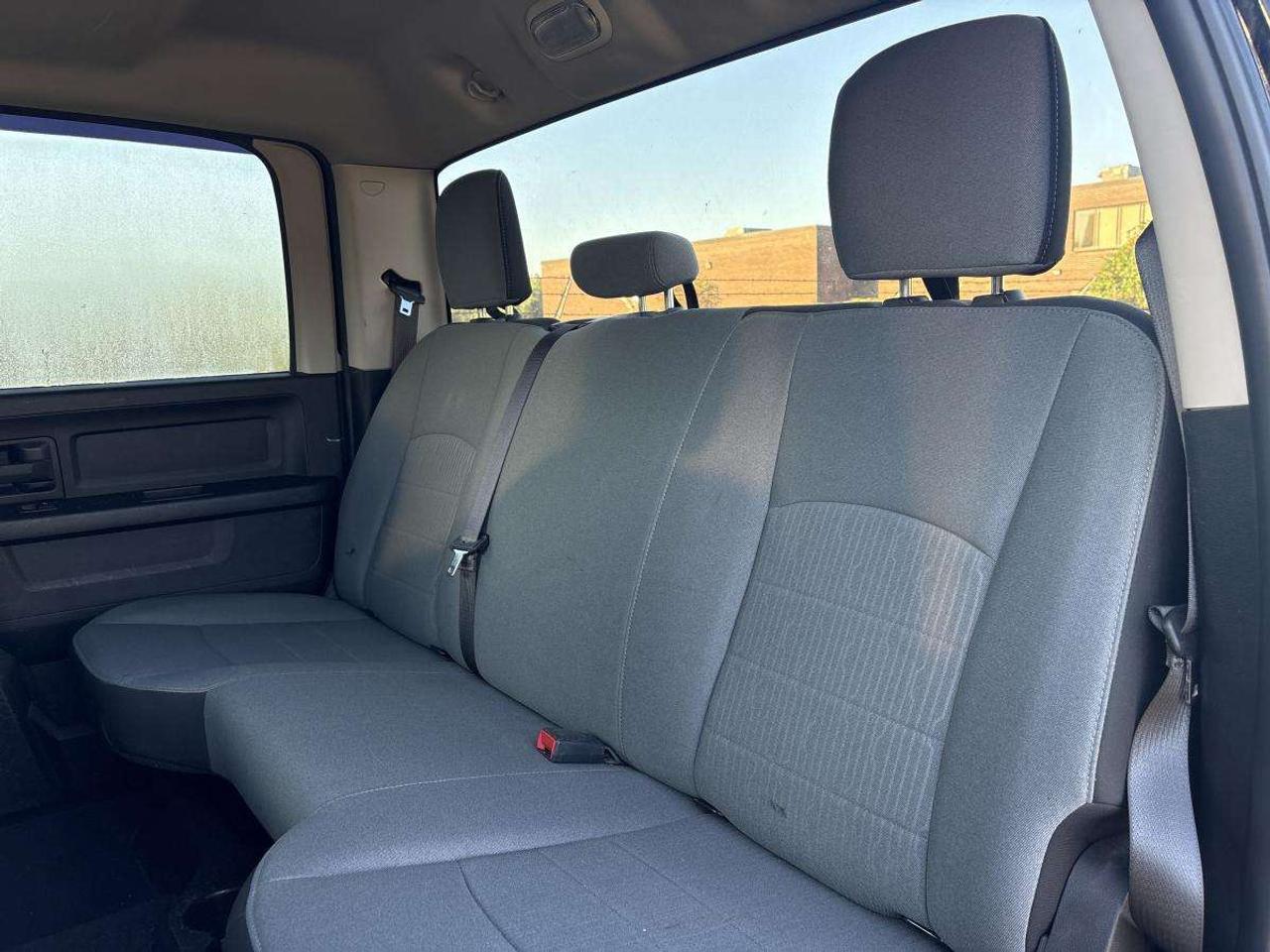 2021 RAM 1500 Express 5.7L V8 Photo